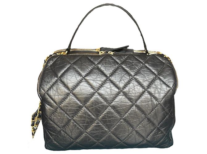 Trendy CC Collezione Crociera Chanel 2023 Nero - vista 13