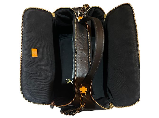 Trendy CC Collezione Crociera Chanel 2023 Nero - vista 7