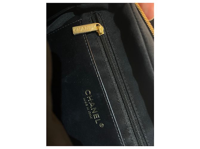 Trendy CC Collezione Crociera Chanel 2023 Nero - vista 8