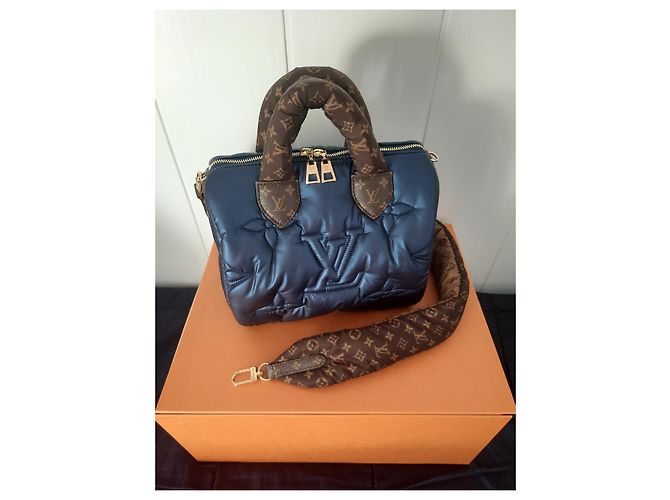 Louis Vuitton Speedy Bandoulière 25 Pillow Econyl Navy Navy blue - view 3