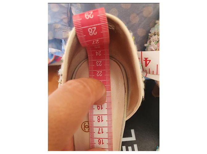 Chanel Pumps Größe 36,5 mit Absatz Mehrfarben Beige Golden - Ansicht 7