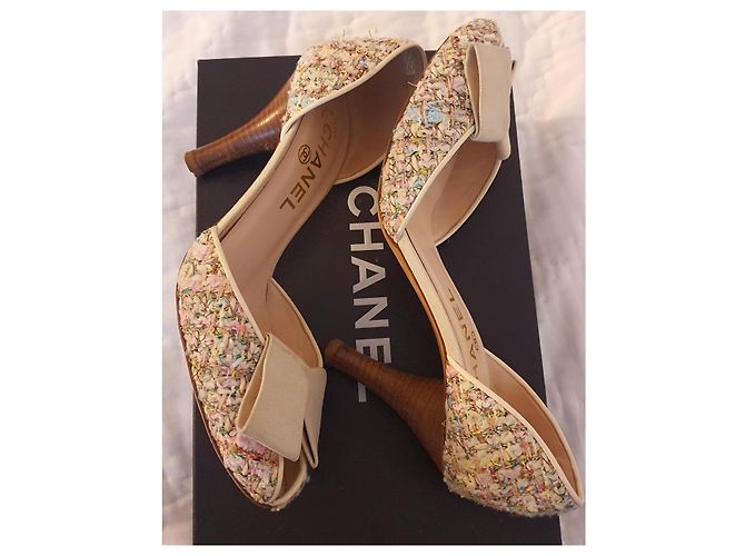 Chanel Pumps Größe 36,5 mit Absatz Mehrfarben Beige Golden - Ansicht 8