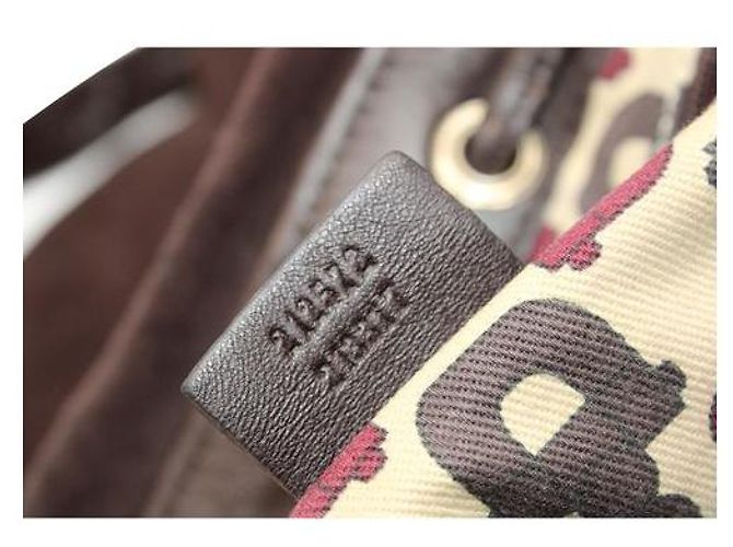 Borsa a tracolla Gucci Guccisima "Tribeca" marrone con cuore - vista 9