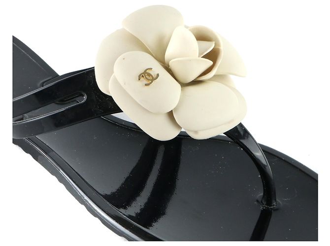 CHANEL - Sandali in gomma Camelia (taglia 39) Nero - vista 3