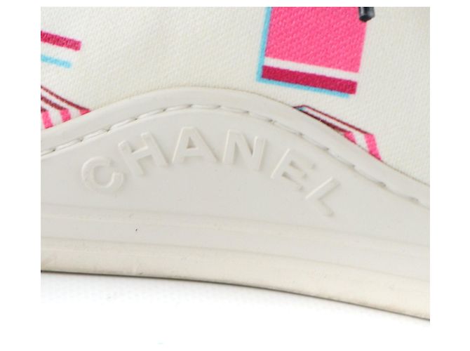 CHANEL - Gemusterte Leinensneaker (Größe 37,5) - Ansicht 6