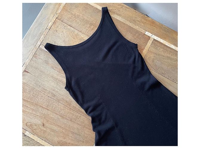 Schwarzes ärmelloses Kleid mit Bootsausschnitt aus Strick von Adolfo Dominguez Größe 34-36. - Ansicht 12