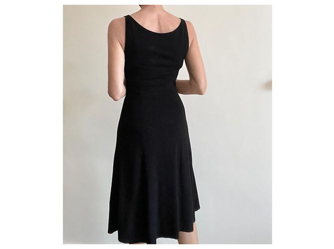 Schwarzes ärmelloses Kleid mit Bootsausschnitt aus Strick von Adolfo Dominguez Größe 34-36. - Ansicht 5