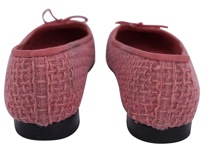 Timeless Sapatilhas Chanel Interlocking CC Cap Toe em Tweed Rosa - vista 3