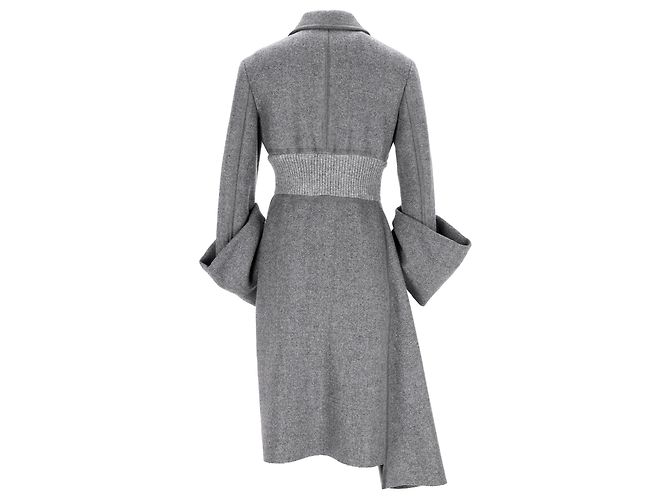 Abrigo con dobladillo y mangas drapeadas de lana gris de Prada - vista 3