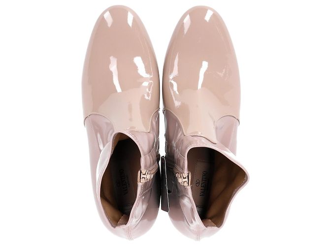 Valentino Garavani Botines Valentino con tacón en bloque en charol beige - vista 4