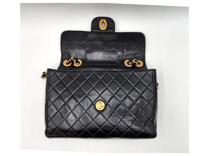 Borsa a tracolla Chanel Timeless Classic Jumbo Nero - vista 13