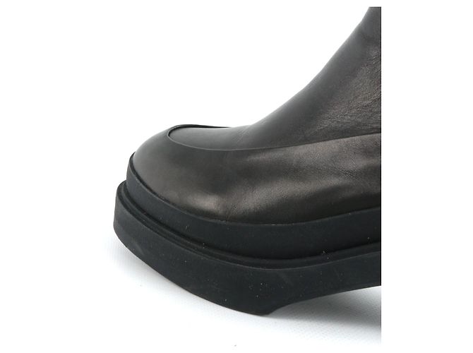 HERMÈS - Schwarze Kalbsleder-Stiefeletten (Größe 37,5) - Ansicht 5