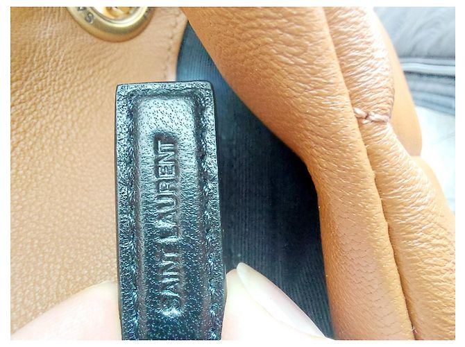 Yves Saint Laurent Loulou Puffer piccolo - vista 14