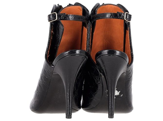 Givenchy verströmen diese Sandalen einen gehobenen und raffinierten Look. - Ansicht 4