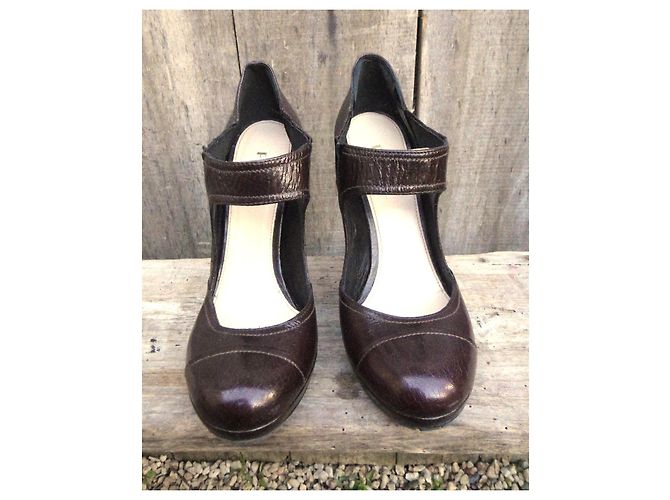 Pumps von Prada, Größe 37,5, neuwertiger Zustand. Dunkelbraun - Ansicht 4