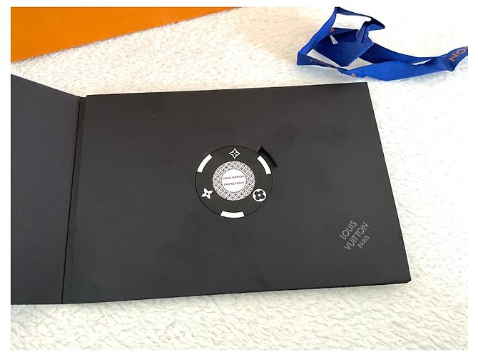Louis Vuitton Regalos VIP Negro Plata Blanco - vista 2