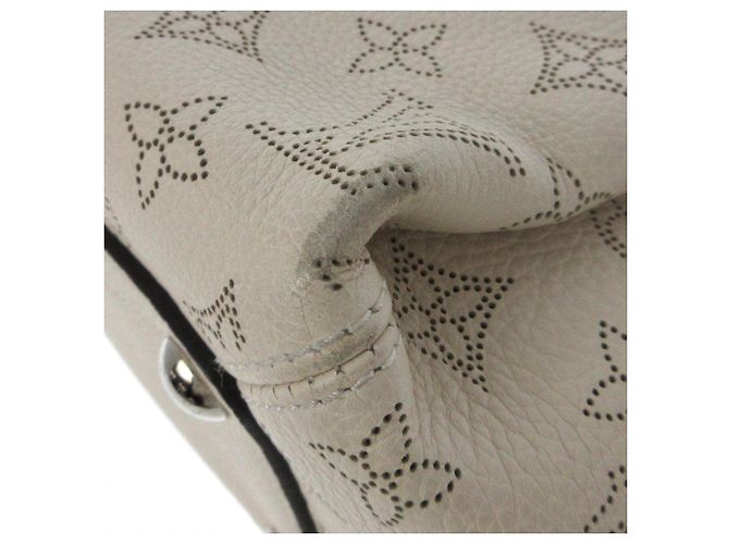 Borsa Louis Vuitton Mahina Babylone PM beige - vista 12