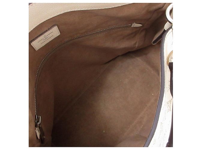 Borsa Louis Vuitton Mahina Babylone PM beige - vista 5