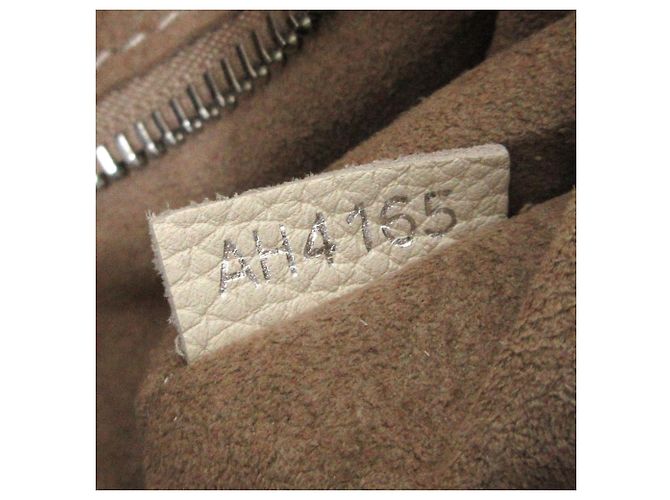 Borsa Louis Vuitton Mahina Babylone PM beige - vista 7