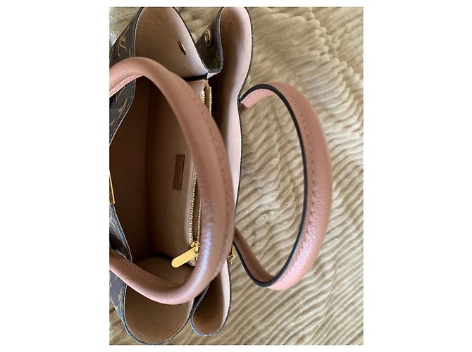 Borsa Louis Vuitton Flandrin Monogram e Pelle Rosa - vista 7