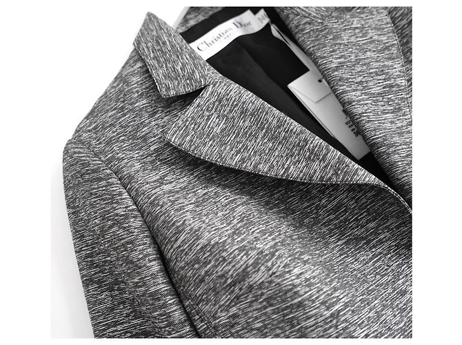 Dior x Raf Simons Resort 2015 Grauer strukturierter Crop-Blazer. - Ansicht 4