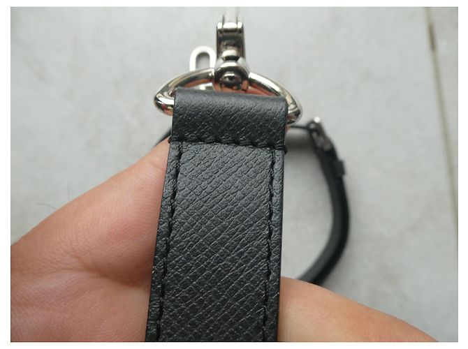 tracolla Louis Vuitton per borsa da viaggio Keepall Nero - vista 5