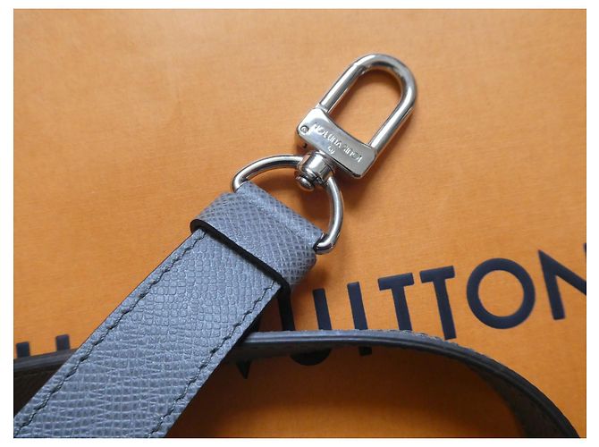tracolla Louis Vuitton per borsa da viaggio Keepall Grigio - vista 8