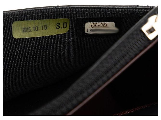 Chanel Bolsa de couro acolchoado CC com aba única - vista 8