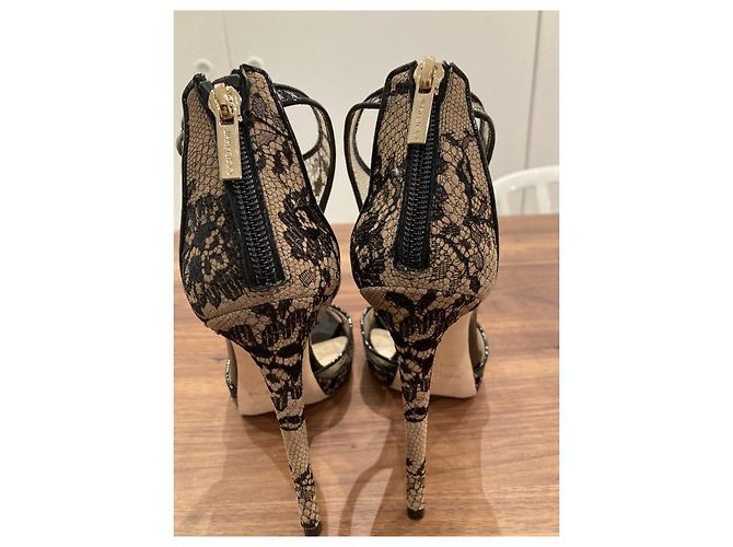 Sandálias Jimmy Choo de renda e couro de bico aberto Preto - vista 4