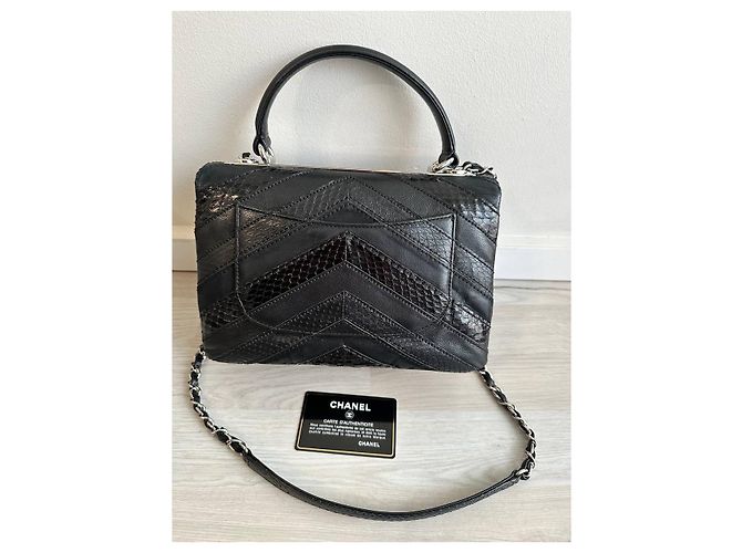 Timeless Chanel Infinity Black Leather and Python Handbag - view 3