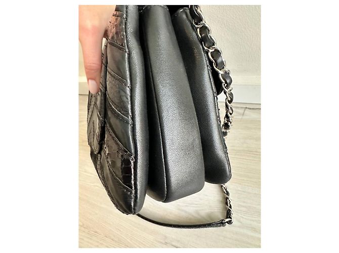Timeless Chanel Infinity Black Leather and Python Handbag - view 6