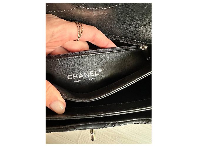 Timeless Chanel Infinity Black Leather and Python Handbag - view 9