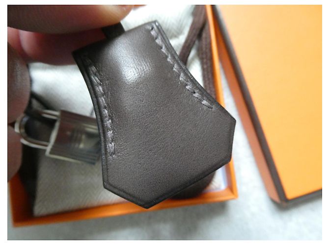 Hermès clochette, tirette e lucchetto Hermes nuovi per borsa Hermes, scatola e dustbag. - vista 4