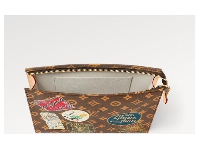 Pochette da toilette Louis Vuitton Monogram Canvas Marrone - vista 2