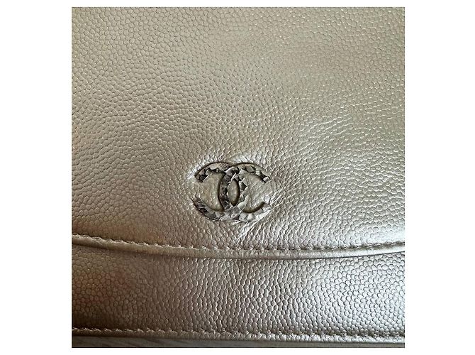 Wallet On Chain Borsa Chanel Woc in pelle color champagne argento - vista 3