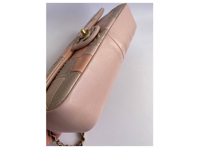 Timeless Borsa a mano Chanel in pelle e pitone rosa beige corallo - vista 6