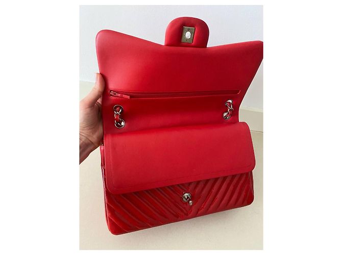 Timeless Borsa Chanel Classic Chevron in vernice rossa Rosso - vista 9