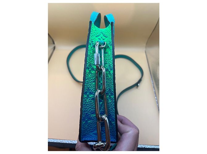 Borsa LOUIS VUITTON Monogram Taurillon Illusion Sac Plat XS M81221 Verde - vista 2