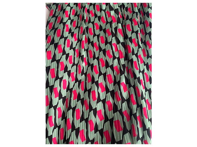 Vestido sem mangas Diane Von Furstenberg com decote em V e plissado Multicor - vista 13