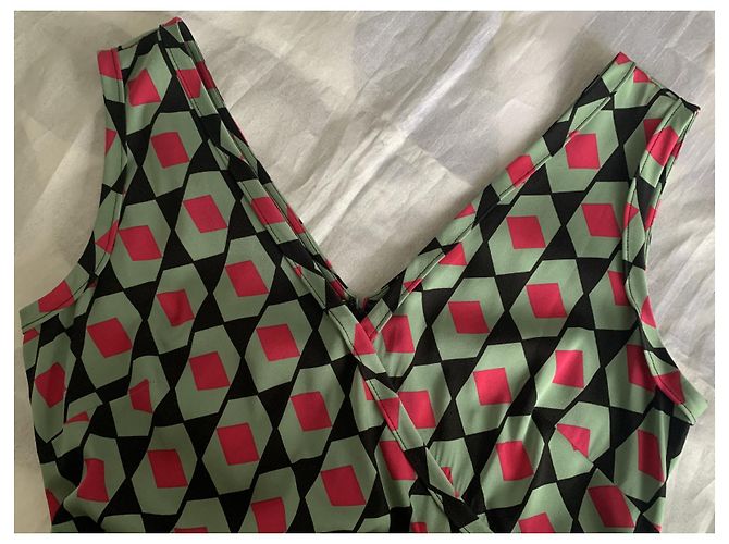 Vestido sem mangas Diane Von Furstenberg com decote em V e plissado Multicor - vista 15