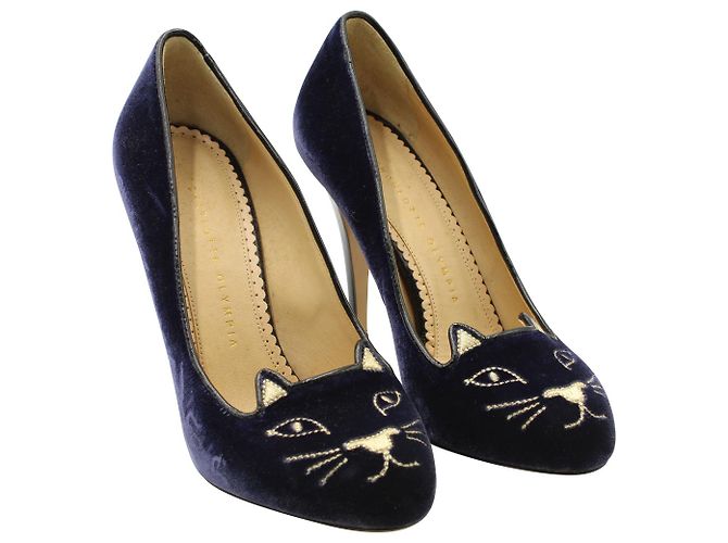 Charlotte Olympia Kitty Pumps aus blauem Samt - Ansicht 3