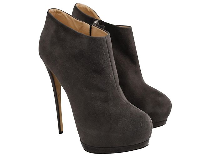 Giambattista Valli Giuseppe Zanotti Botines con tacón y plataforma en ante gris Castaño - vista 2