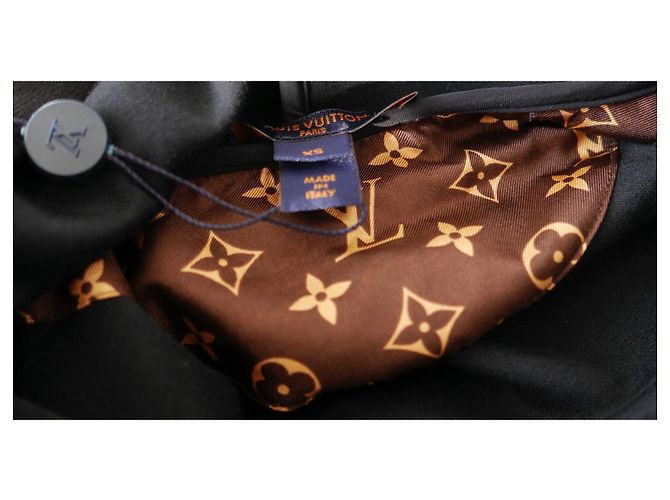 Sudadera con logo inverso de Louis Vuitton Negro - vista 6