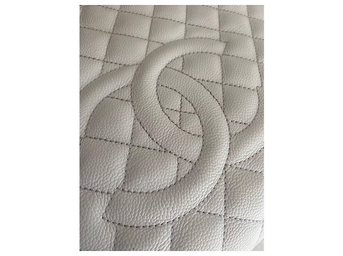 Mademoiselle Borsa Shopping Chanel in pelle caviar bianca Bianco - vista 5
