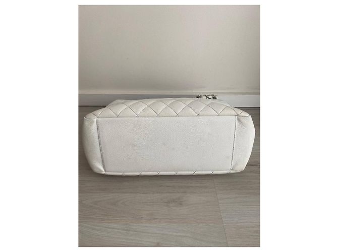 Mademoiselle Borsa Shopping Chanel in pelle caviar bianca Bianco - vista 6