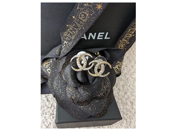 Chanel Orecchini CC B15C Logo Dubai Moon Crystal GHW con scatola RARE D'oro - vista 3