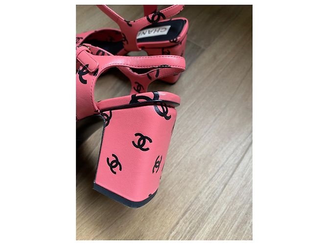 Chanel Sandali con tacco a monogramma Rosa - vista 12
