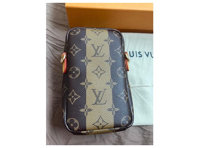 Louis Vuitton Virgil Abloh x NIGO Double Phone Marron - vue 6
