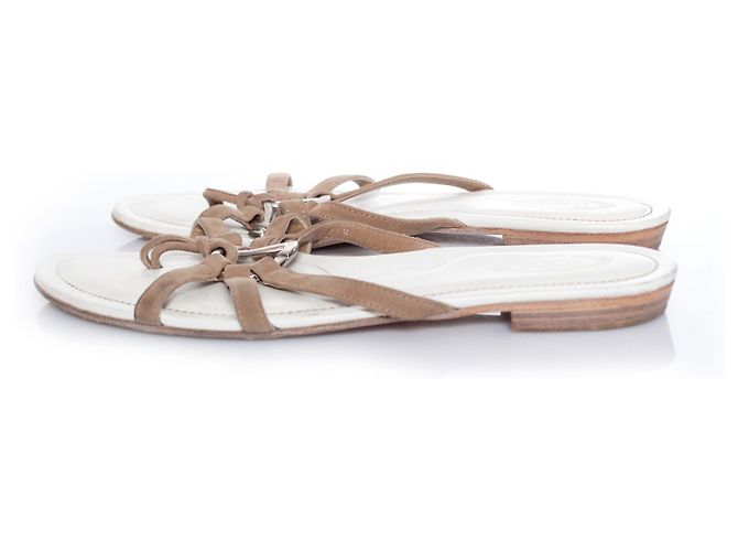 Tod's Tods, sandali in camoscio color sabbia. - vista 2