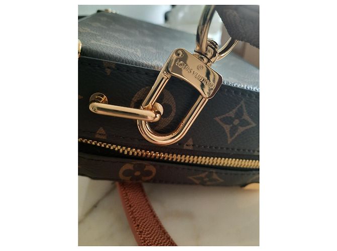 Louis Vuitton Maniglia borsa Trunk NBA Cioccolato - vista 10